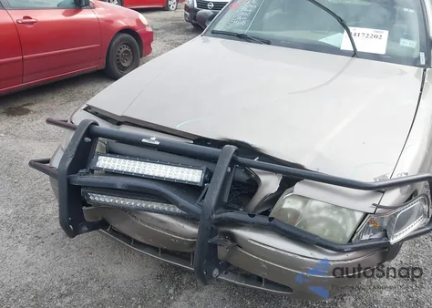 2010 Ford Crown Victoria Police/Police Interceptor z USA, uszkodzony, nr VIN 2FABP7BVXAX121584